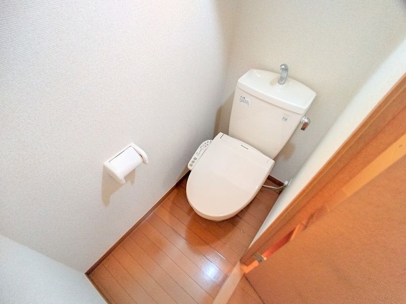 レオパレスＳＨＩＭＡＤＡ弐番館 トイレ