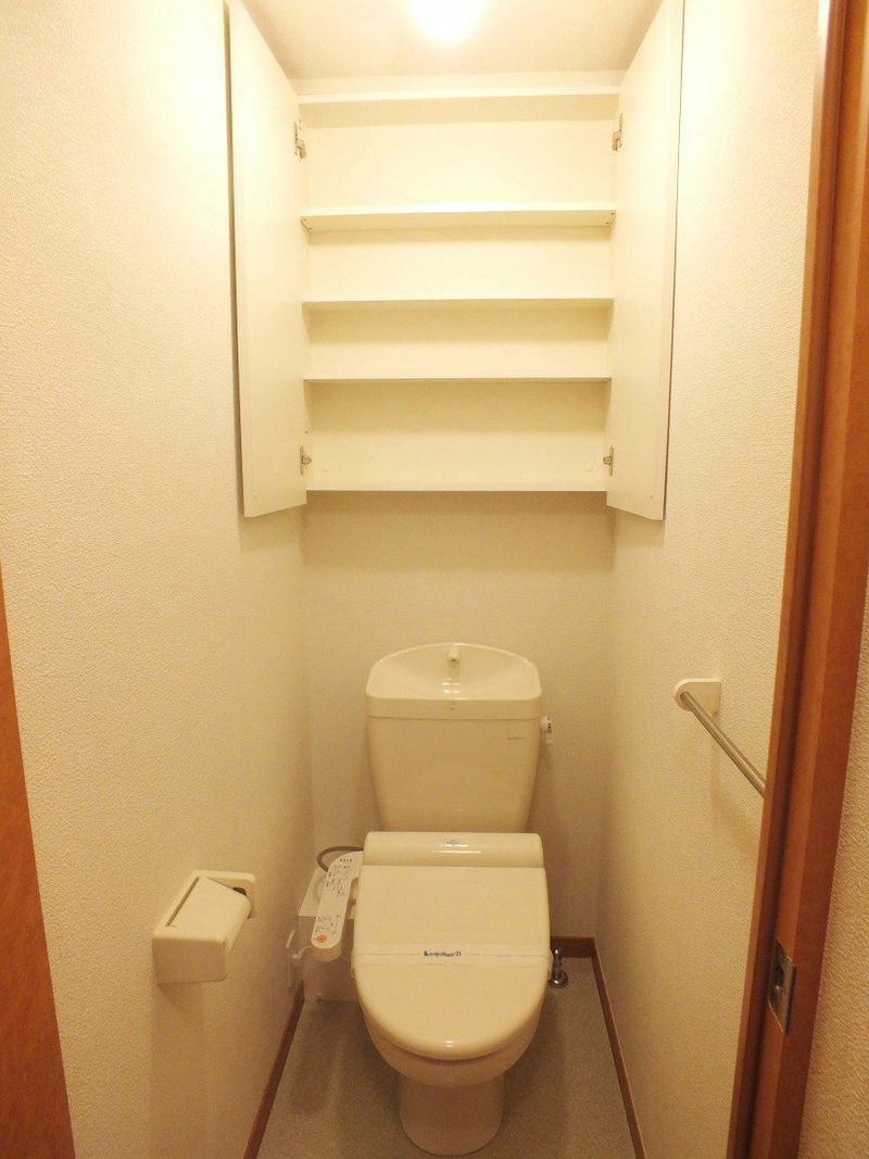 レオパレスフロール トイレ