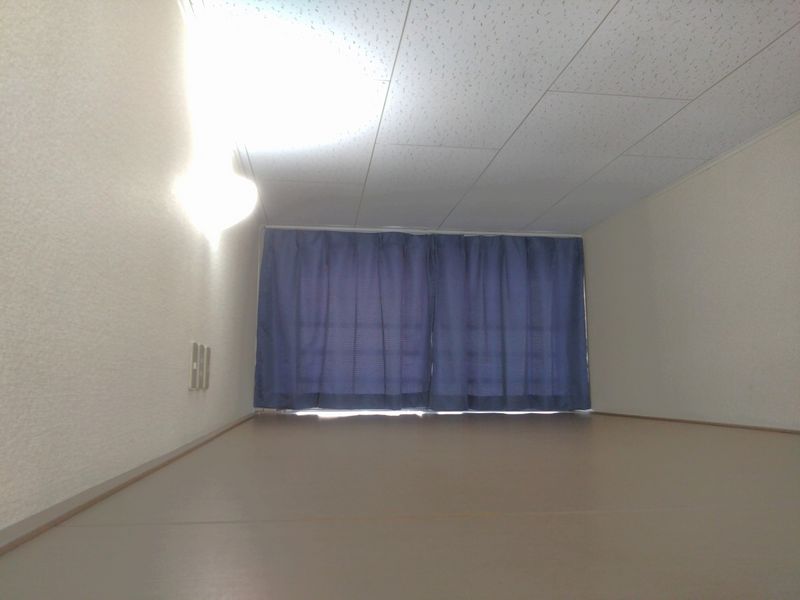 レオパレスヴァンテアン 収納