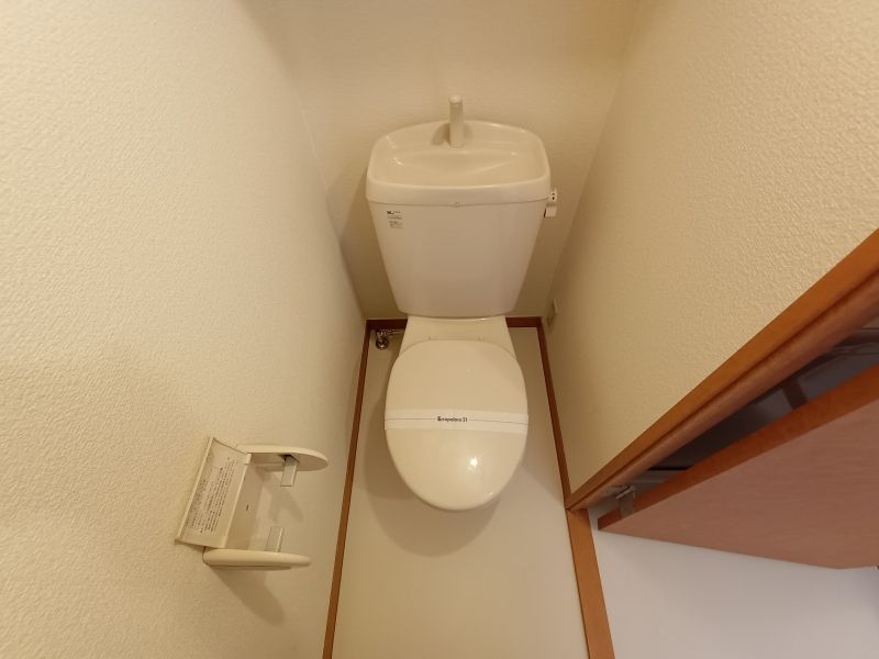 レオパレス愛 トイレ