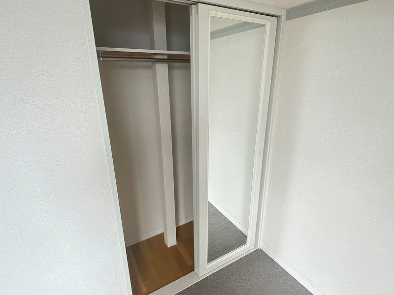 レオパレスＲＩＫＵ 収納
