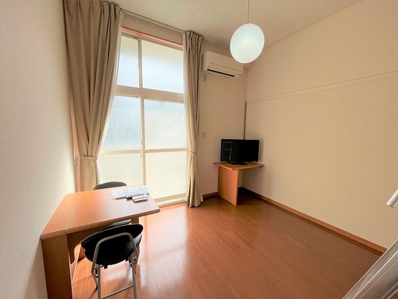 レオパレスふじ 居間