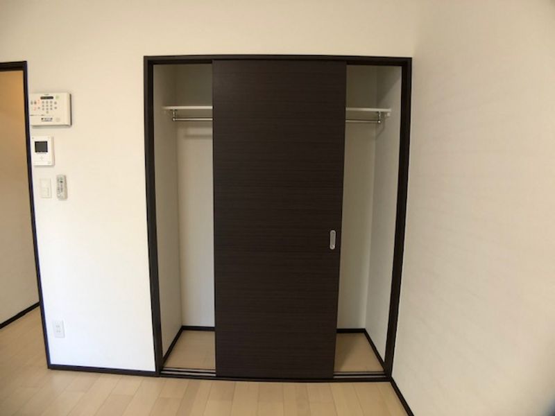 CLEINO Riverside Akano Kho lưu trữ