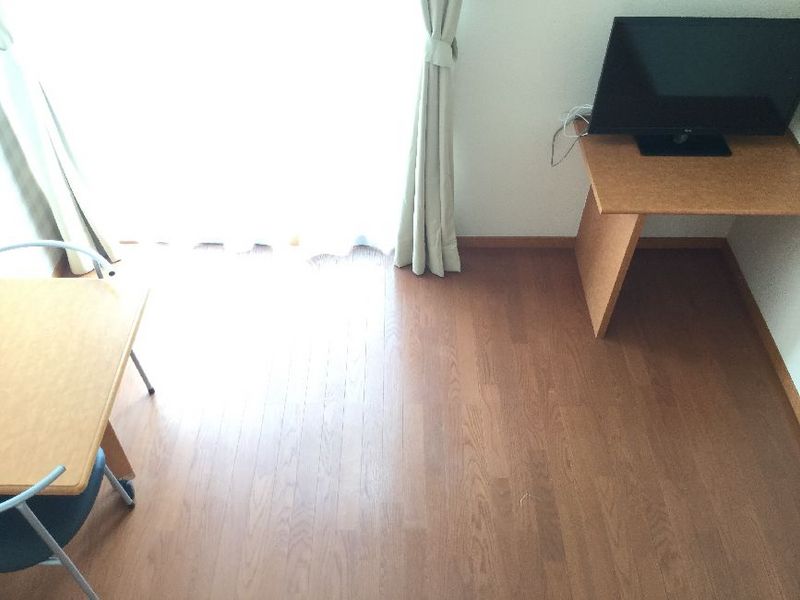 レオパレスパイン バルコニー