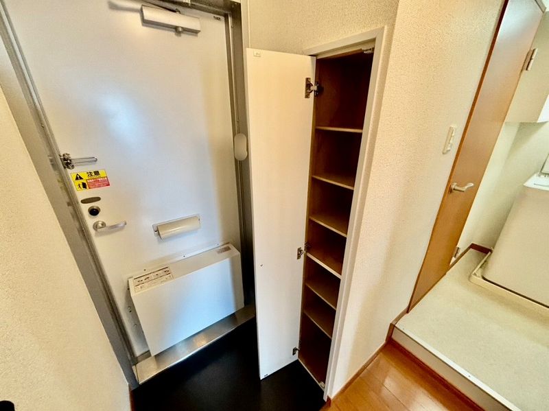 レオパレスＴＡＩＹＯＵ 玄関