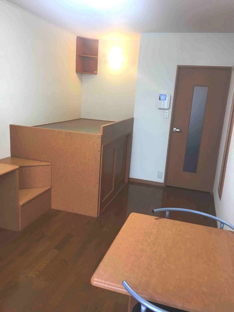 レオパレスＳｉｒ　Ｈｏｕｓｅ 居間