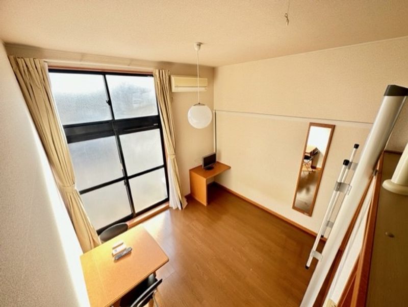 レオパレスバロンⅡ 居間