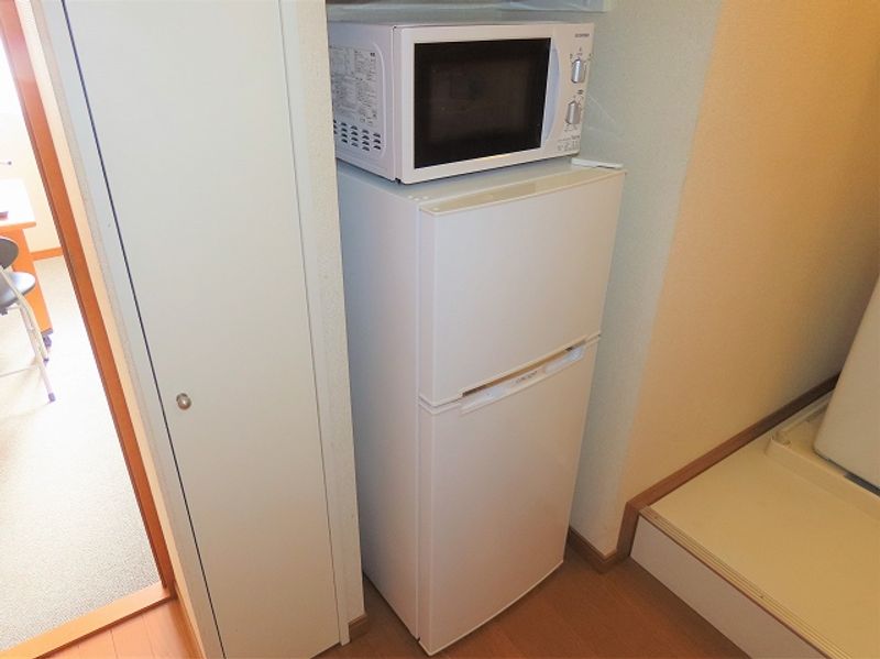 レオパレス中御所 その他