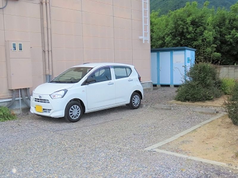 レオパレスニスモ 駐車場