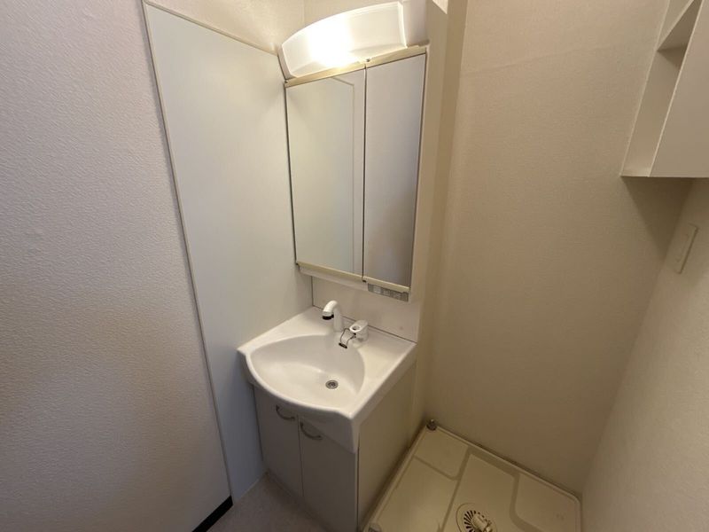 LEONEXT Les Marnies 洗手台