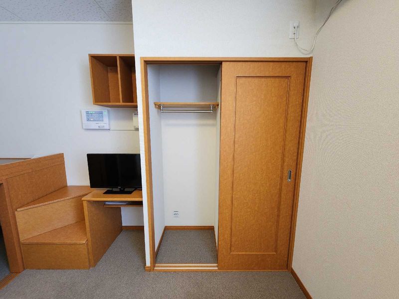 レオパレスＩＫＵＳＨＩ 収納