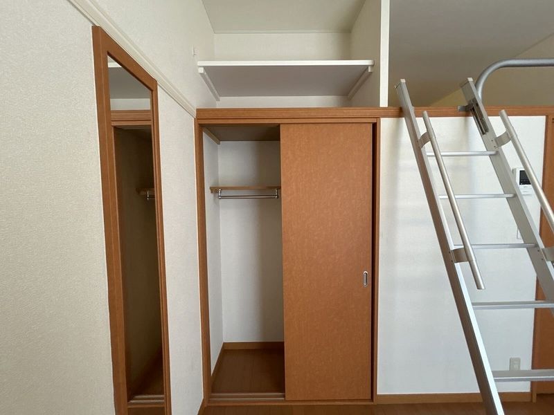 レオパレス光の杜 収納