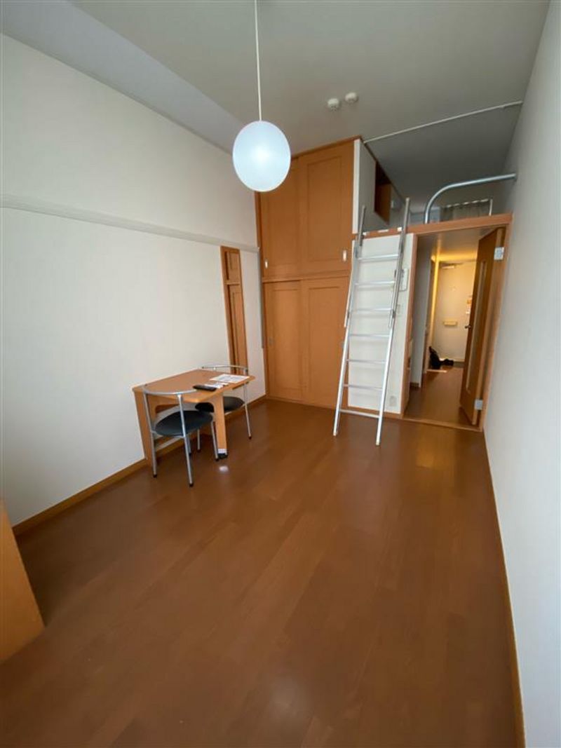 レオパレスＡＩＫＥＮ 居間