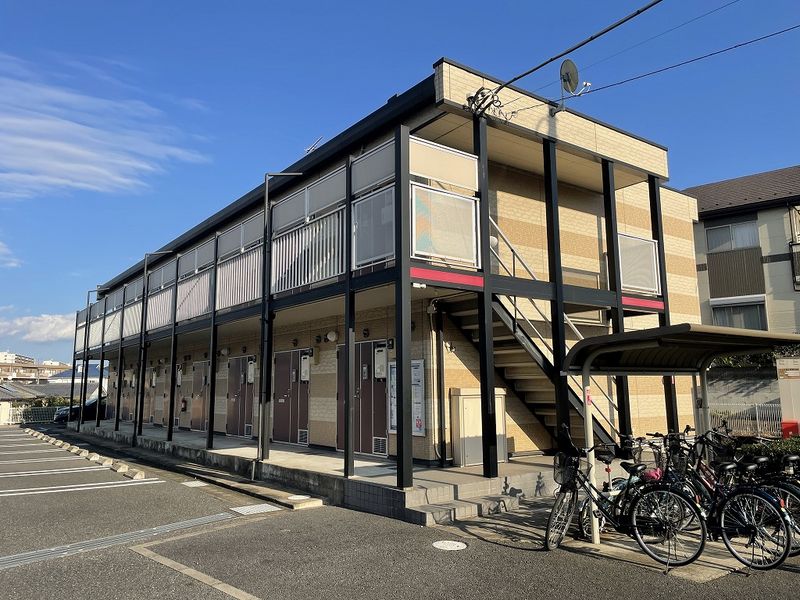 レオパレスカーサーセン 外観