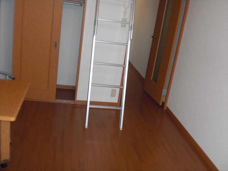 レオパレスボヌール 収納