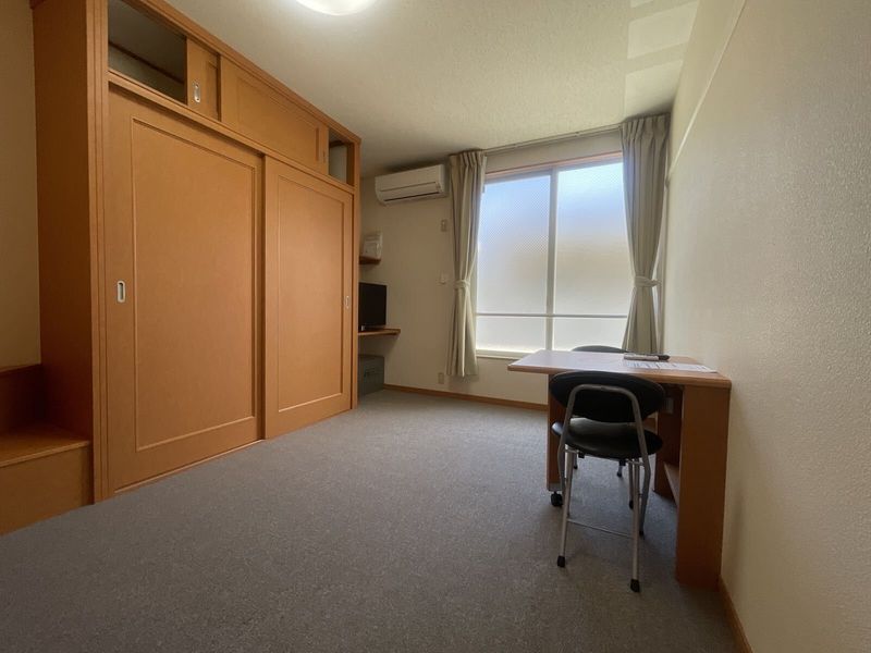 レオパレスオルヴィエート 居間