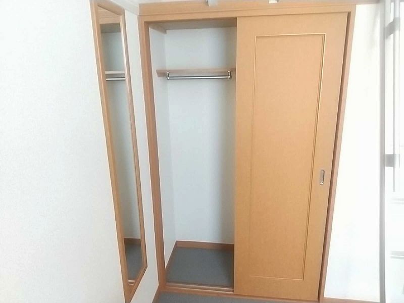 レオパレスＥＣＨＯ　２００３ 収納