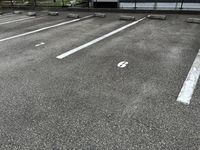 レオパレスいしがみ 駐車場