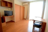 レオパレス沙羅 居間