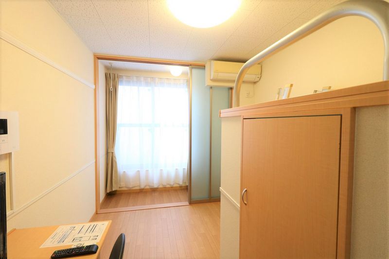 レオパレスアミティエ 居間