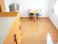 レオパレスオークスⅡ 居間