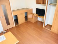 レオパレスゆうき弐番館 居間