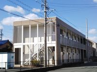 レオパレスクサマ 外観