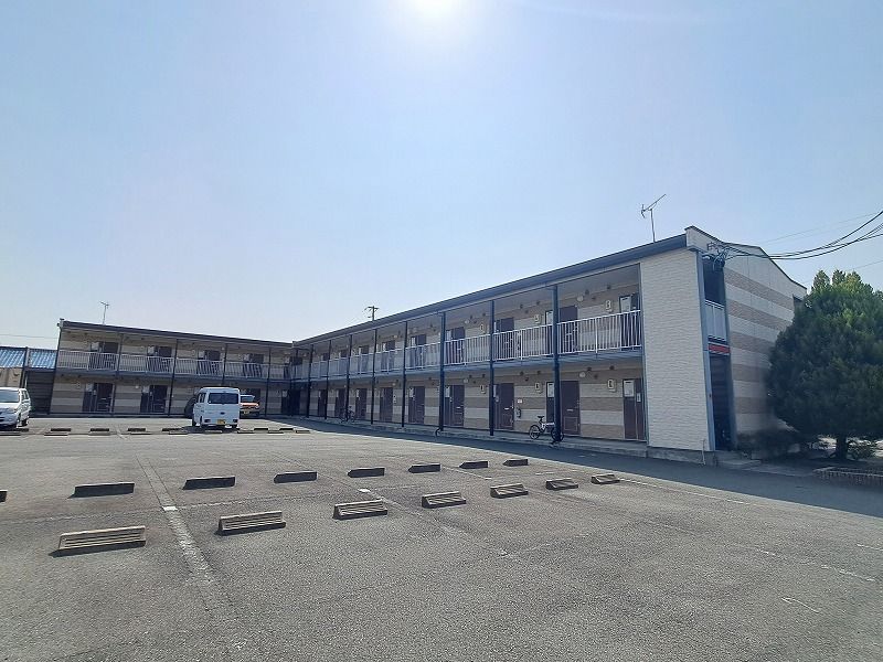 レオパレスコンフォート 駐車場