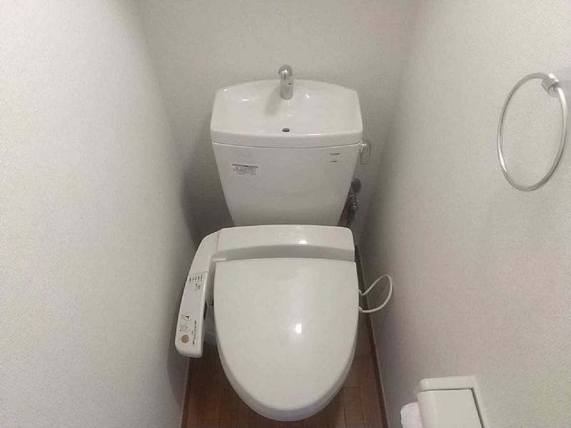 レオパレス七国レオン トイレ