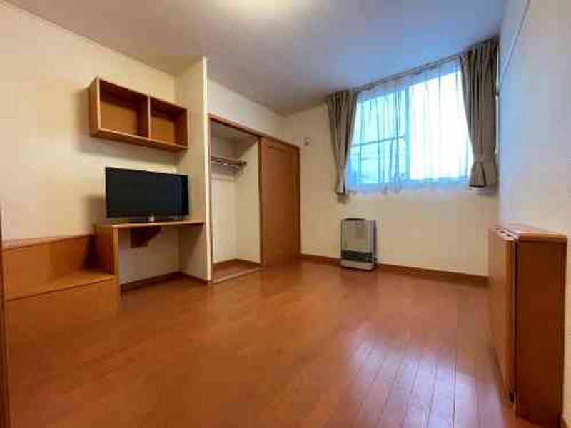 レオパレス６丁目ホープ　Ⅱ 居間