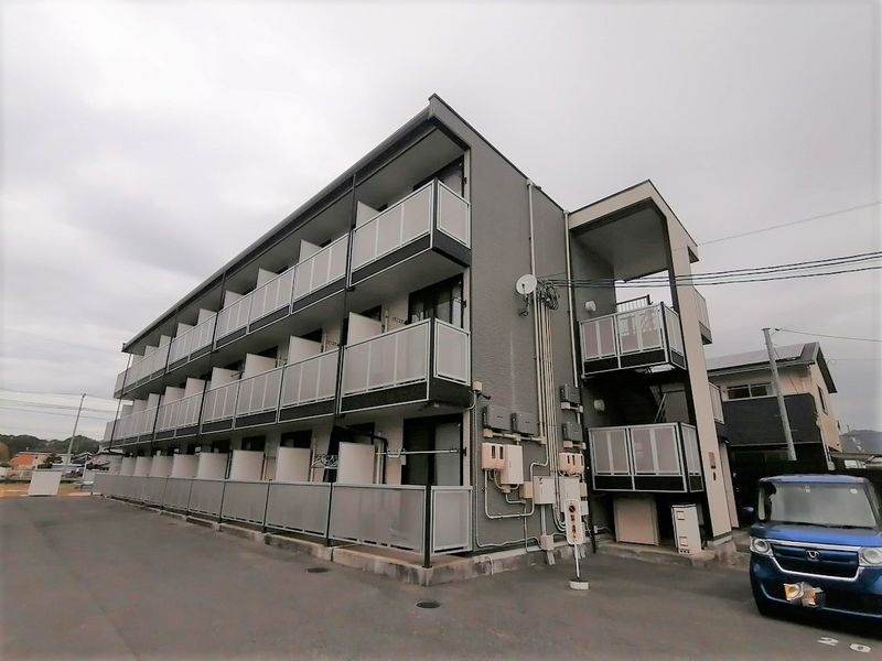 レオパレスウエル 外観
