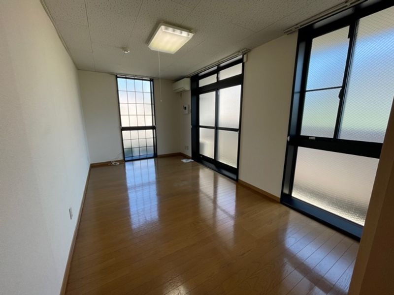 レオパレスフェリス 居間