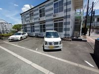 レオパレス千ーＳＥＮーⅢ 駐車場