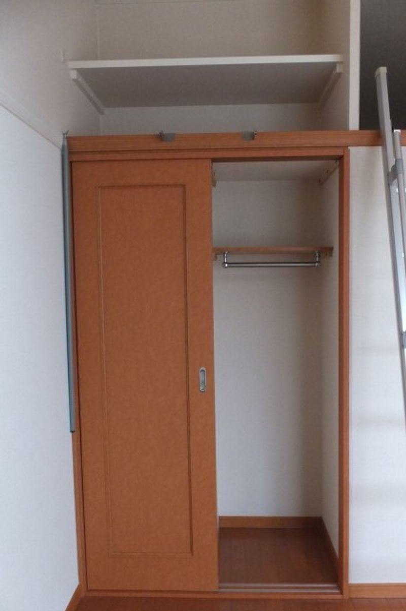レオパレスＢｏｌｅｒｏ 収納
