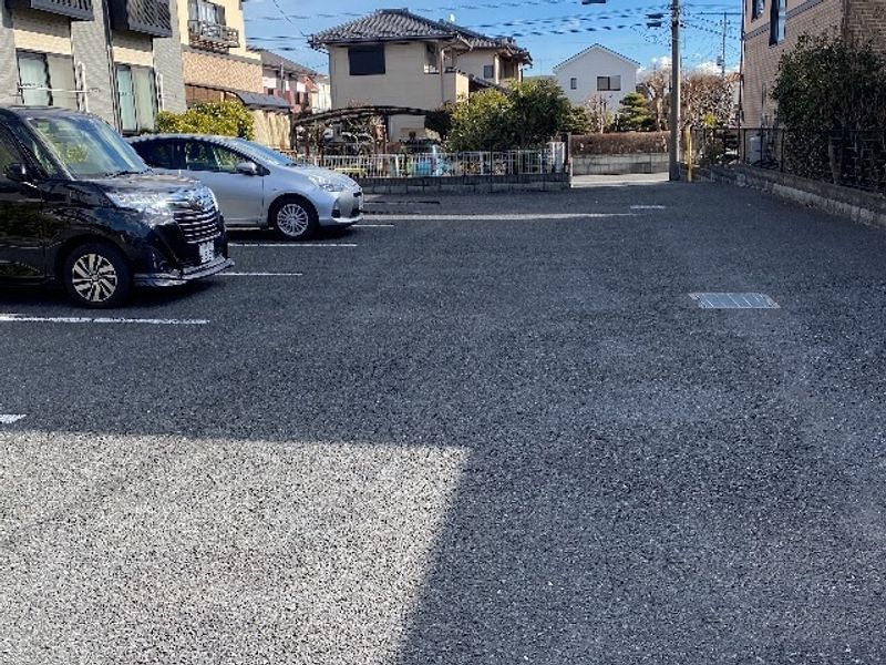 レオパレスクレアトゥール 駐車場
