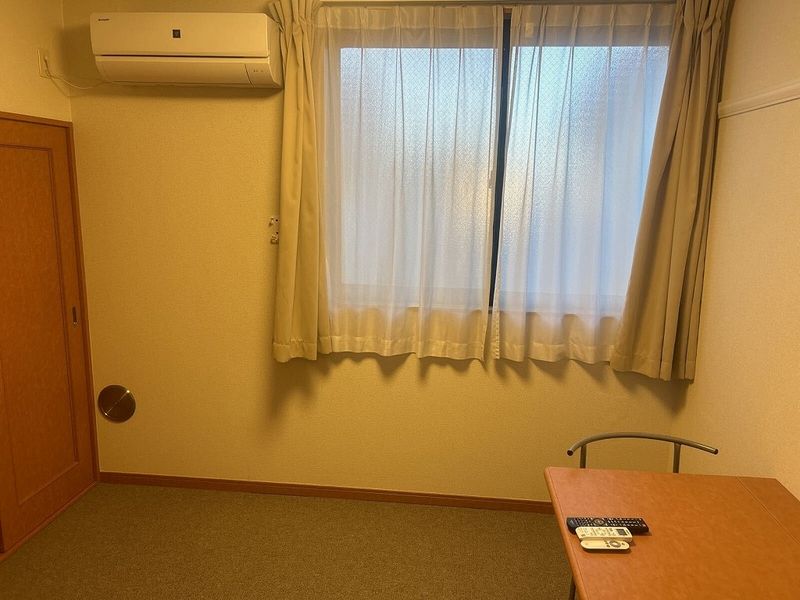 レオパレスグレース 居間