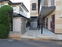 レオパレス新川桜祥 玄関