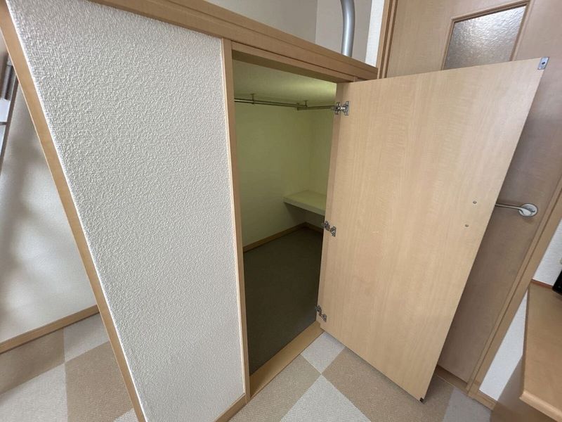 レオパレス角 収納