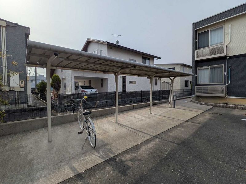 レオネクストハニカムエイト 共用部分