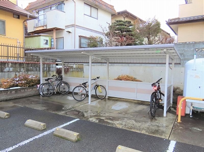 レオパレスウエストＴＯＫＵＭＡ 共用部分