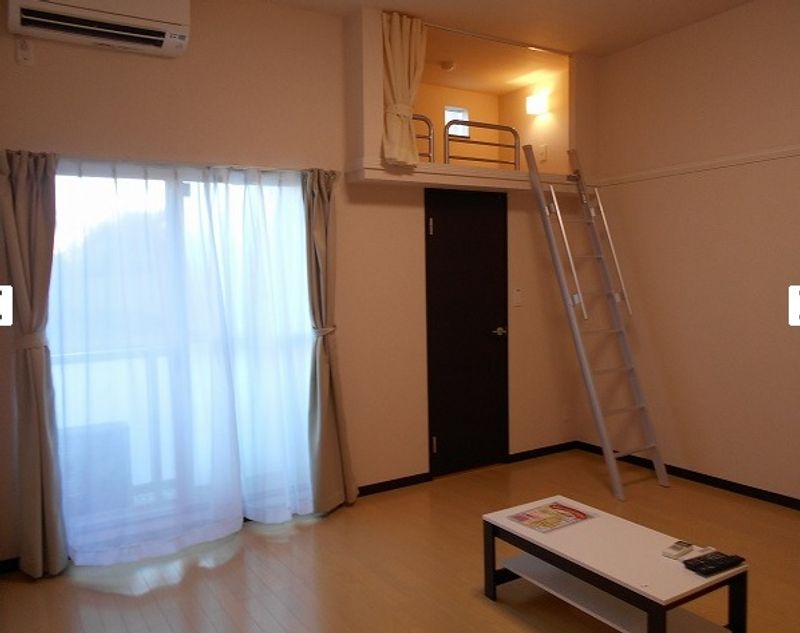 レオネクストフロレゾンＡ 居間