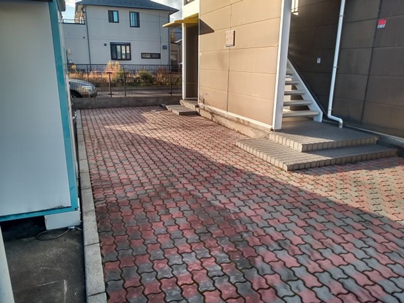 レオパレスＲＡＲＡ エントランス