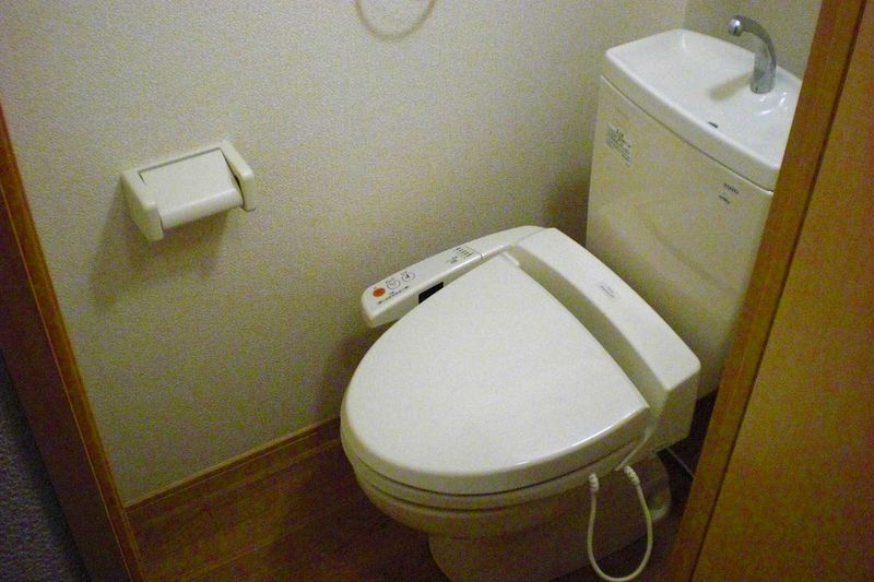 レオパレスラホンテーヌ トイレ
