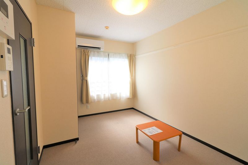 レオネクスト壬生車庫前 居間