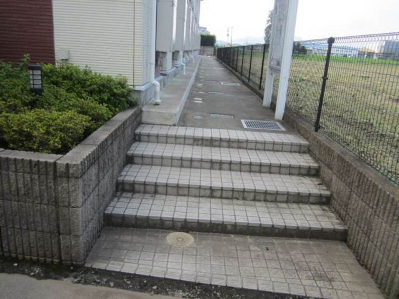 レオネクストひまわり エントランス