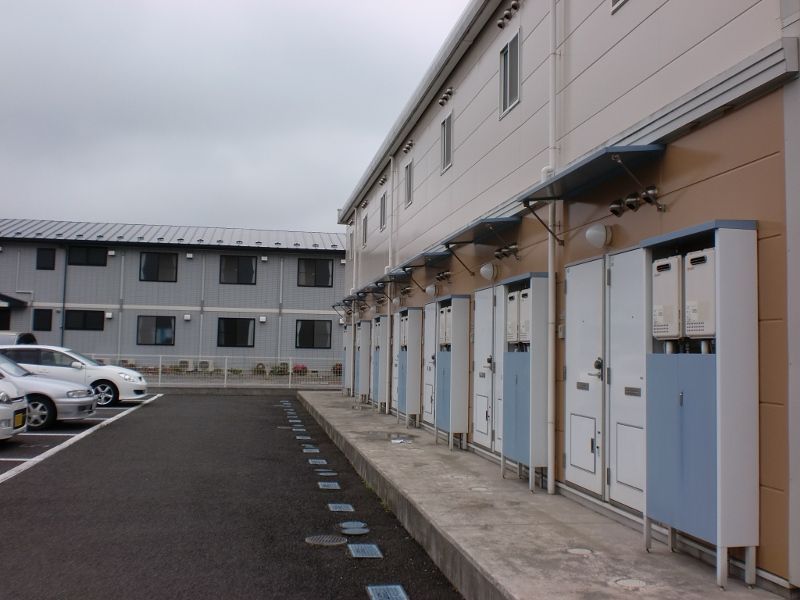 レオパレスサンハイム岩切Ⅲ 外観