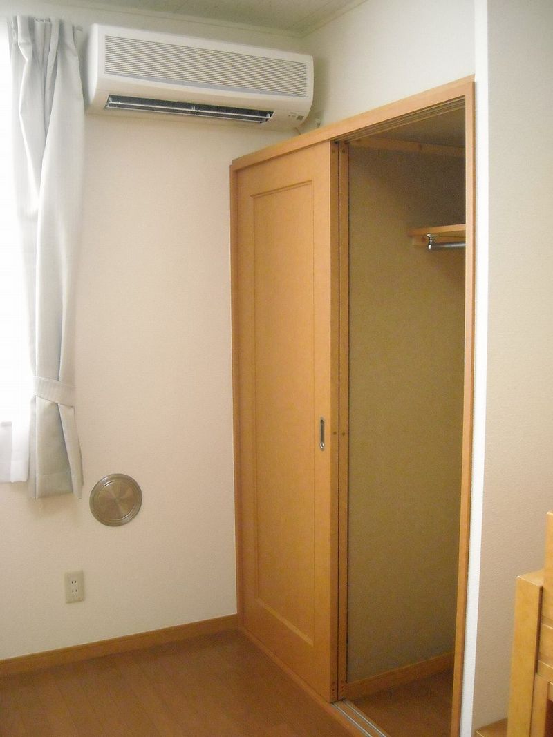レオパレスグリーンオアシス 収納