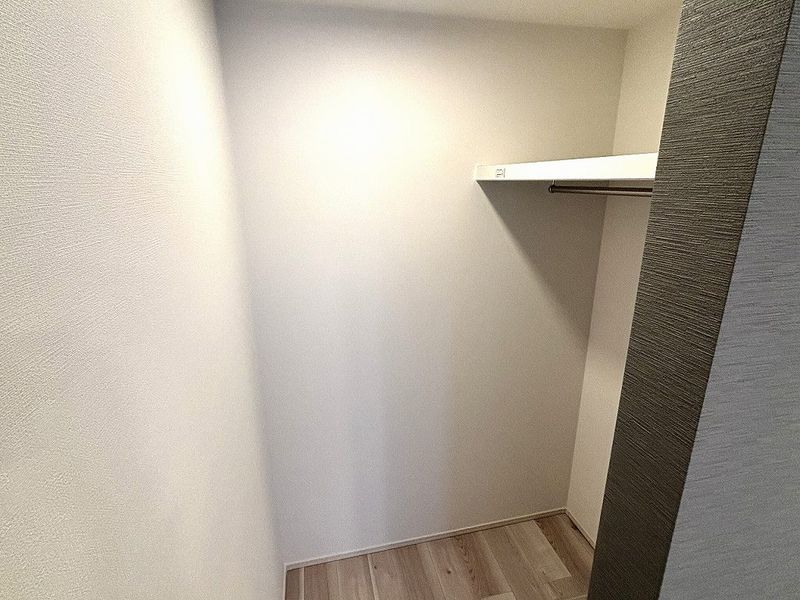 60670 Kho lưu trữ