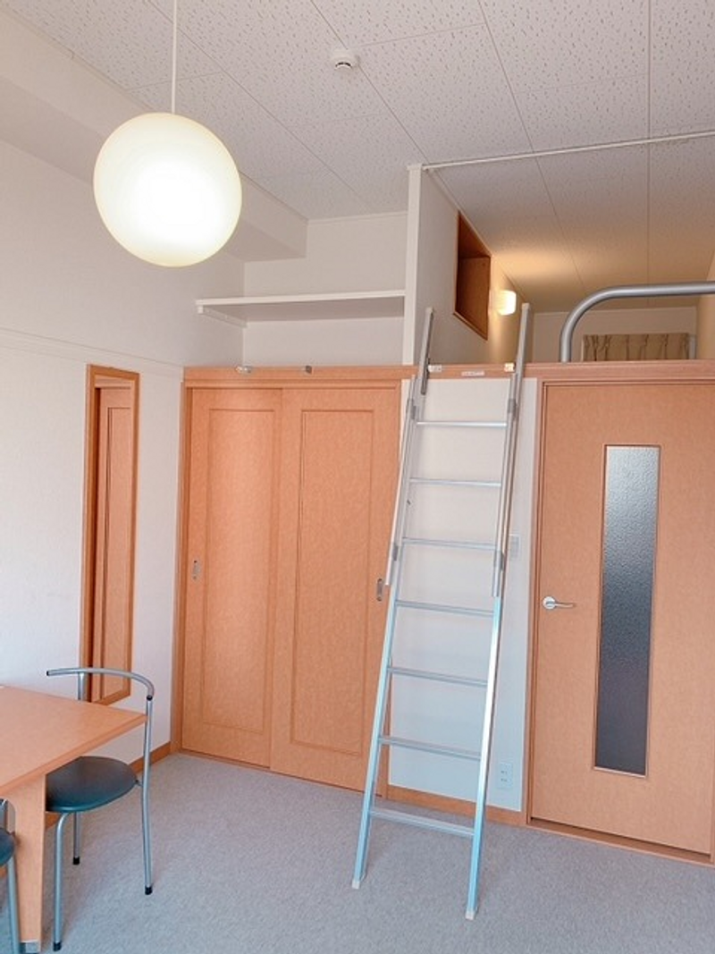 レオパレスＣＯＣＯ 寝室