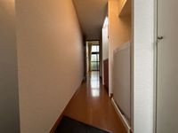 レオパレスホムラ 玄関
